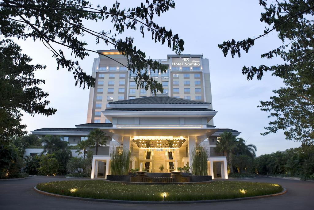 Santika Premiere Slipi