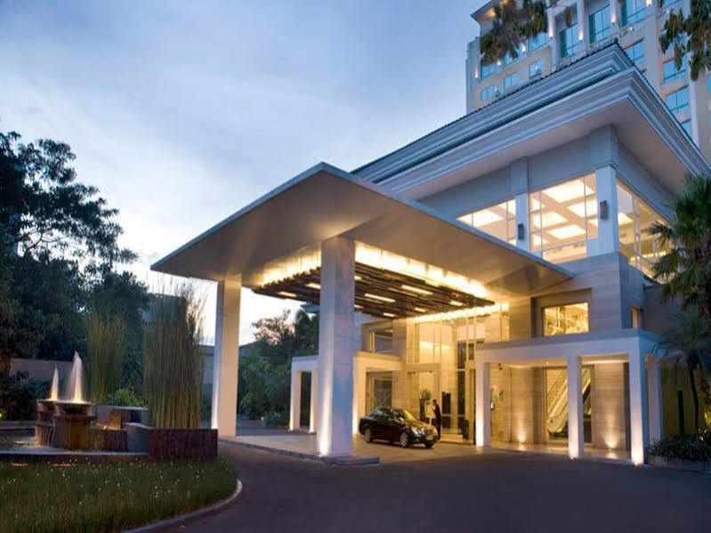 Hotel Santika Premiere Slipi 4*